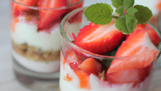 Verrine de chèvre frais aux fraises
