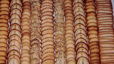 Présentation de gâteaux secs