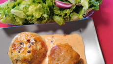 Souffles de montbelliard et sa salade sauce maroilles