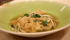 Soupe chinoise aux raviolis