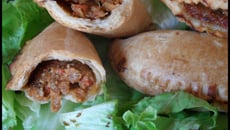 Empanadas à  l'aubergine et au poivron