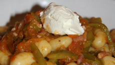 Gnocchi à la basquaise et sa touche crémeuse