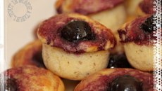 Bouchées extra moelleuses à la ricotta et aux cerises noires
