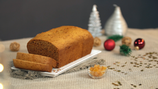 Pain d'épices au miel et à l'orange confite