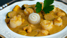 Noix de Saint-Jacques au curry