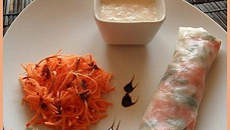 Rouleaux de printemps au crabe et au saumon