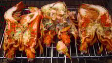 Homard grillé au barbecue
