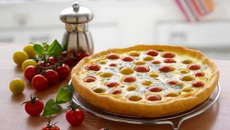 Quiche aux tomates cerises et basilic au fromage à la Crème Elle & Vire