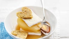 Poire pochée au vin et caprice des Dieux