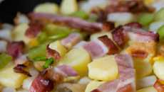 Tartiflette aux poireaux et aux lardons