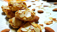 Craquant glacé aux amandes et zestes confits