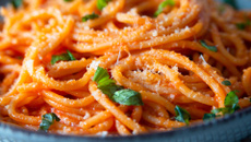 Spaghettis aux tomates pelées