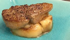 Foie gras chaud aux pommes