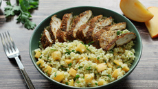 Salade de boulgour au poulet, Kaki Ribera del Xùquer AOP et aux herbes