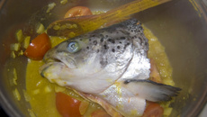 Tête de saumon comme à Goa.