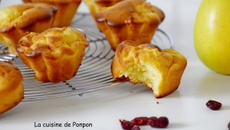 Muffin aux pommes, cranberries et lait concentré sucré