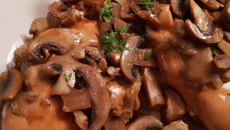 Cuisse de dinde aux champignons à la mijoteuse