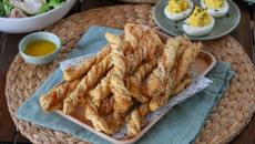 Gressins feuilletés au comté