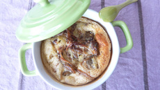 Clafouti aux cèpes, confit de canard et Boursin 3 poivres