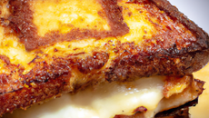 Croque-monsieur maison fondant et croustillant