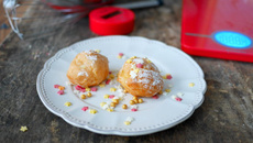 Petits choux garnis et colorés