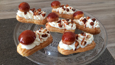 Mini-éclairs vanille, noix de macadamia caramélisées & caramel croquant