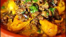 Tajine de poulet aux aubergines frites