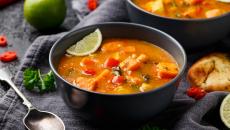 Soupe thai aux légumes croquants