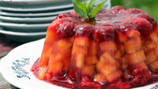 Aspic de melon, framboise et cerise