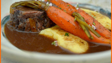 Joue de bœuf braisé au vin et carottes