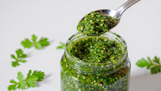 Pesto aux fanes de carottes