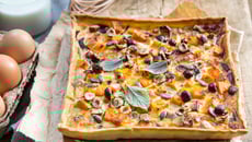 Tarte au potimarron, aux noisettes, au chèvre et au lait de chèvre