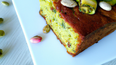Cake aux courgettes et aux pistaches