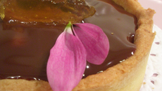 Tartelettes fleuries pommes-chocolat
