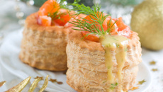 Vol-au-vent au saumon mariné et aneth