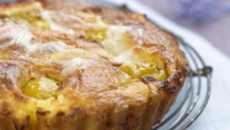 Clafoutis de Reblochon de Savoie aux mirabelles