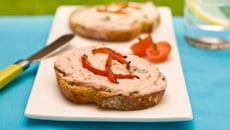 Toasts de Fromagères Saumon & Tartare et poivron rouge