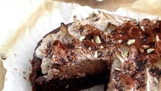 Gateau chocolat / noisettes meringués