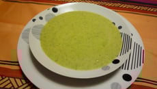 Velouté de courgette à la noisette