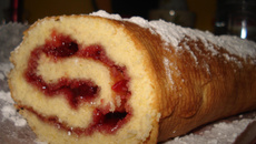 Gâteau roulé à la confiture maison