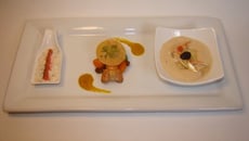 Déclinaison autour de la langoustine : Yaourt, pastilla destructurée, raviole et bisque