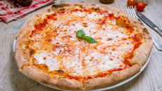 Pizza margherita au Monsieur Cuisine