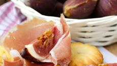 Madeleines aux figues et jambon