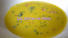 Potage Saint-Germain aux pois cassés et lard fumé