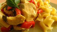 Sauté de dinde au lait de coco curry et basilic