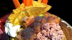 Tacos Salad: Guacamole, Tuna & Salmon !