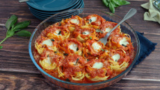 Nids de tagliatelles au four