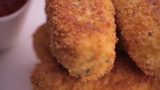 Boulettes de viande panées cœur coulant au fromage