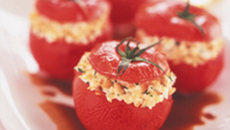 Petites tomates farcies à la Brique de chèvre, amandes, ail et persil