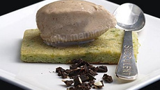 Biscuit tendre à l'avocat pépites de chocolat glace aux pralines